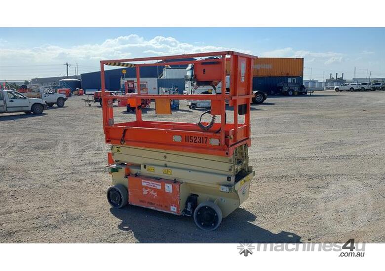caption JLG R6