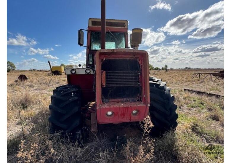 caption 4EWD Tractor