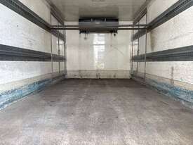 2009 Mitsubishi Fuso Fighter FK600 Refrigerated Pantech - picture0' - Click to enlarge