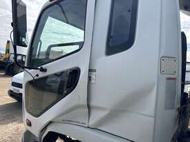 2009 Mitsubishi Fuso Fighter FK600 Refrigerated Pantech - picture1' - Click to enlarge