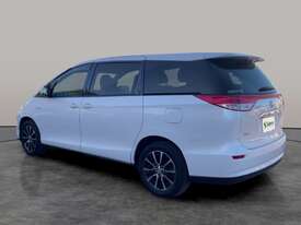 2015 Toyota Tarago Ultima Petrol - picture0' - Click to enlarge
