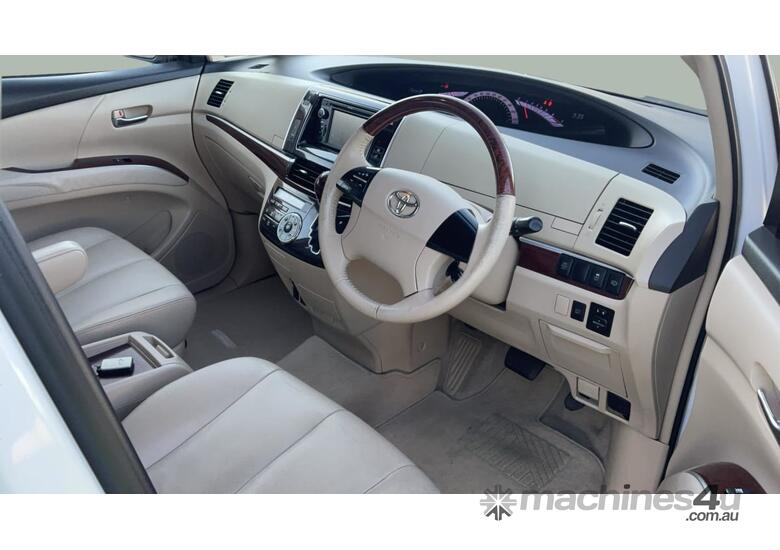 caption 2015 Toyota Tarago Ultima Petrol