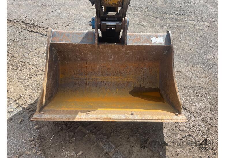 caption 2017 Caterpillar 308E2 CR Excavator (Rubber Padded)