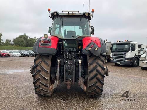 caption Massey Ferguson 8690 Agricultural Tractor