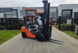 Toyota Forklift 3T with Tyne Postioners (Unit#:AU396)