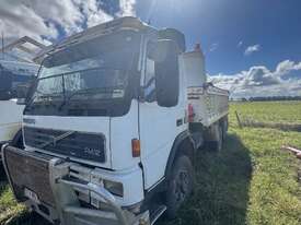 Volvo Tipper with slide in water tank - picture2' - Click to enlarge