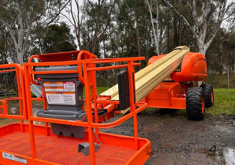 JLG 600S - 60ft 4x4 Telescopic Boom Lift