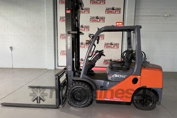 2015 TOYOTA 32-8FG30 6000mm 3 STAGE MAST FULL FORK POSITIONER