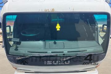 2004 Isuzu NQR450 Refrigerated Pantech