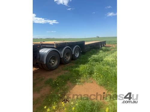 2004 Maxitrans A and B Double Trailers Black