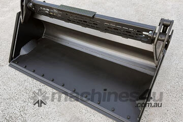 Norm 4in1 bucket 1730mm for Kubota SVL75 Norm 4in1 bucket 1730mm for Kubota SVL75