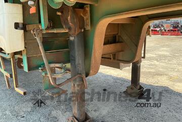 2011 Vawdrey VB S3 Curtainsider Tri Axle Trailer