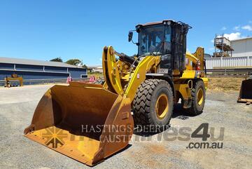 CAT 930K Wheel Loaders integrated Toolcarriers
