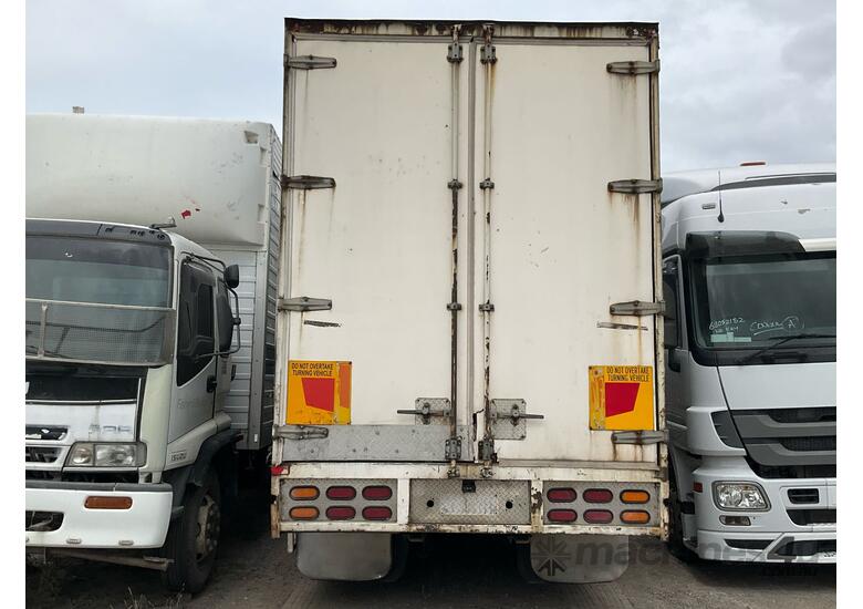 2004 Scania 114L Curtainsider