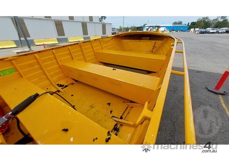 Clark. 4.29 Alloy Boat