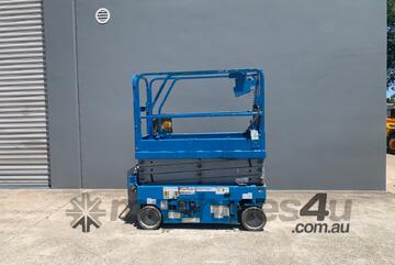   Genie GS1932 Scissor Lift Low Hours in Great Condition