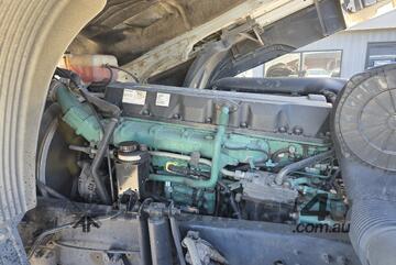 2006 Volvo FM 480 6x4 Prime Mover (Auto)