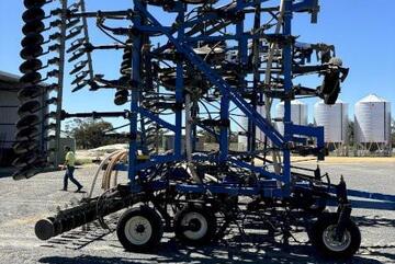 (8916) Simplicity/ NewHolland seeder