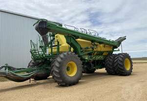 John Deere   C650 Tow Behind