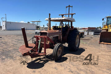 1975 International I-574 2WD Tractor