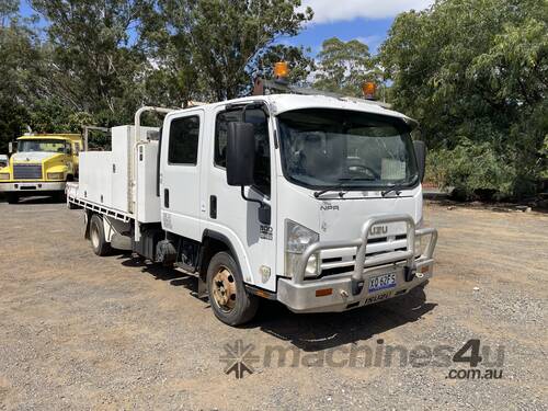 2010 Isuzu NPR 300 4x2 Service Truck