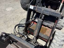 Toro Wheelmaster 323 Mini Digger - picture1' - Click to enlarge