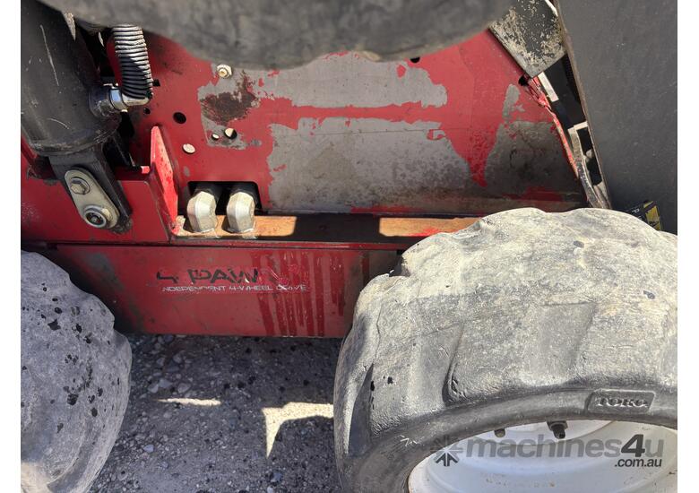 Toro Wheelmaster 323 Mini Digger