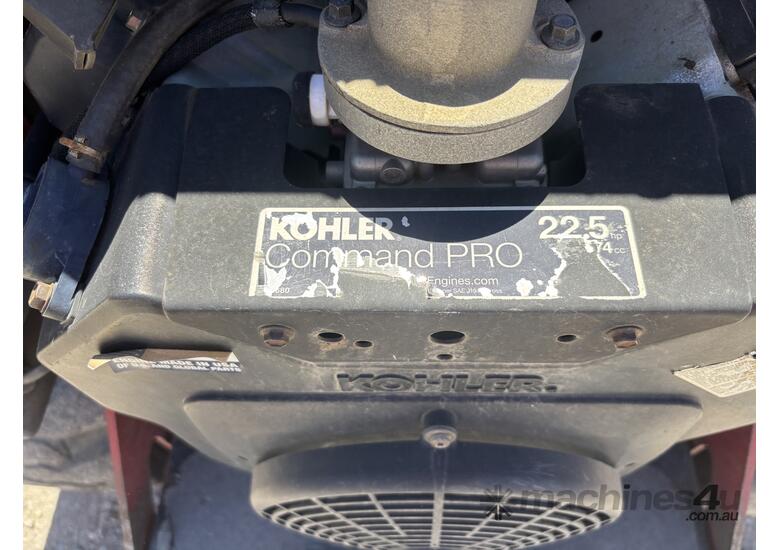 Toro Wheelmaster 323 Mini Digger