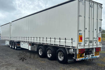 2024 Vawdrey VBS3 Tri Axle Flat Top Curtainsider combination