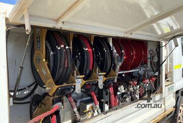 2013 Isuzu FH 4x2 Service Truck