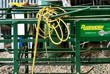 Ruddweigh 500 collapsable weigh create and indicator box