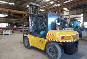 Komatsu FD80-10 8 Tonne Diesel Forklift