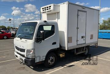 2014 Mitsubishi Fuso 4x2 Refrigerated Pantech