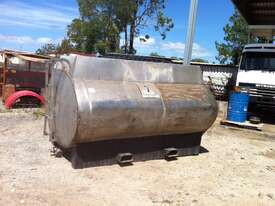 Stainless Steel 4,500L Tank - picture0' - Click to enlarge