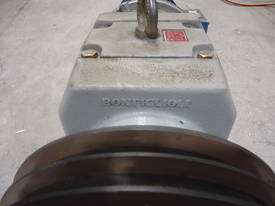 WEG Three phase 4  KW  Electric Motor & Bonfigliol - picture1' - Click to enlarge