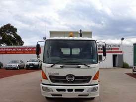 2005 Hino FD - picture1' - Click to enlarge