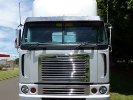 2007 Freightliner 63 Inch - picture0' - Click to enlarge