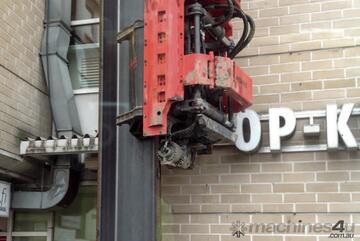 MOVAX SG-45V EXCAVATOR MOUNT PILE DRIVER (20-24T)