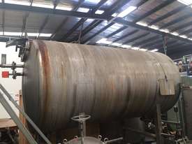 5000L Stainless Steel Horizontal Tank on legs - picture0' - Click to enlarge