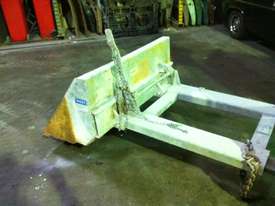 Forklift bucket - picture1' - Click to enlarge