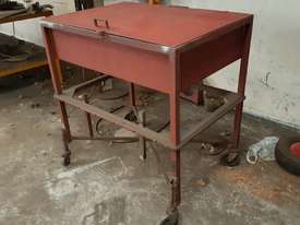 Steel tool box on wheels - picture0' - Click to enlarge