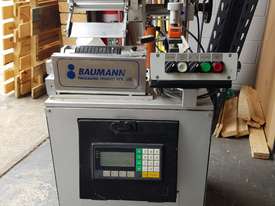 Labeller machine for labelling jars stickers applicator - picture0' - Click to enlarge