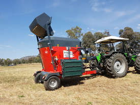 FARMTECH TDYKM-4.0 VERTICAL FEED MIXER (4.0M3) - picture2' - Click to enlarge