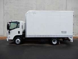 Isuzu NPR200 Pantech Truck - picture0' - Click to enlarge