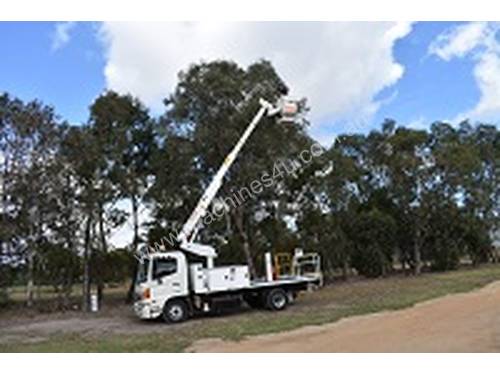 Altec AT30G 11m EWP with spring lockouts - Hire