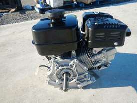 Unused Robin EX270 9HP Petrol Engine - 2638187 - picture1' - Click to enlarge