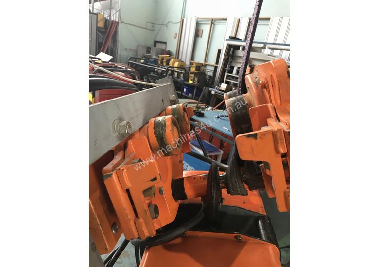 Used Hitachi Hitachi Electric Chain Hoist 1 Ton x 6meters 3 Phase 415 Volt Electric Shop Crane