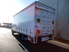 Fuso FK 6.0 Fighter Cab chassis Truck - picture1' - Click to enlarge