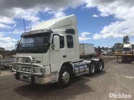 2002 Volvo FM12 - picture2' - Click to enlarge