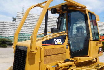 D5G XL Dozers Screens & Sweeps DOZSWP
